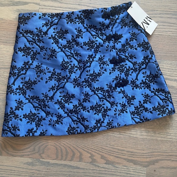 Zara Jacquard Mini Skirt NWT - Picture 3 of 4